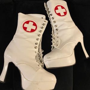Medic Tease Platform Bootie 8.5